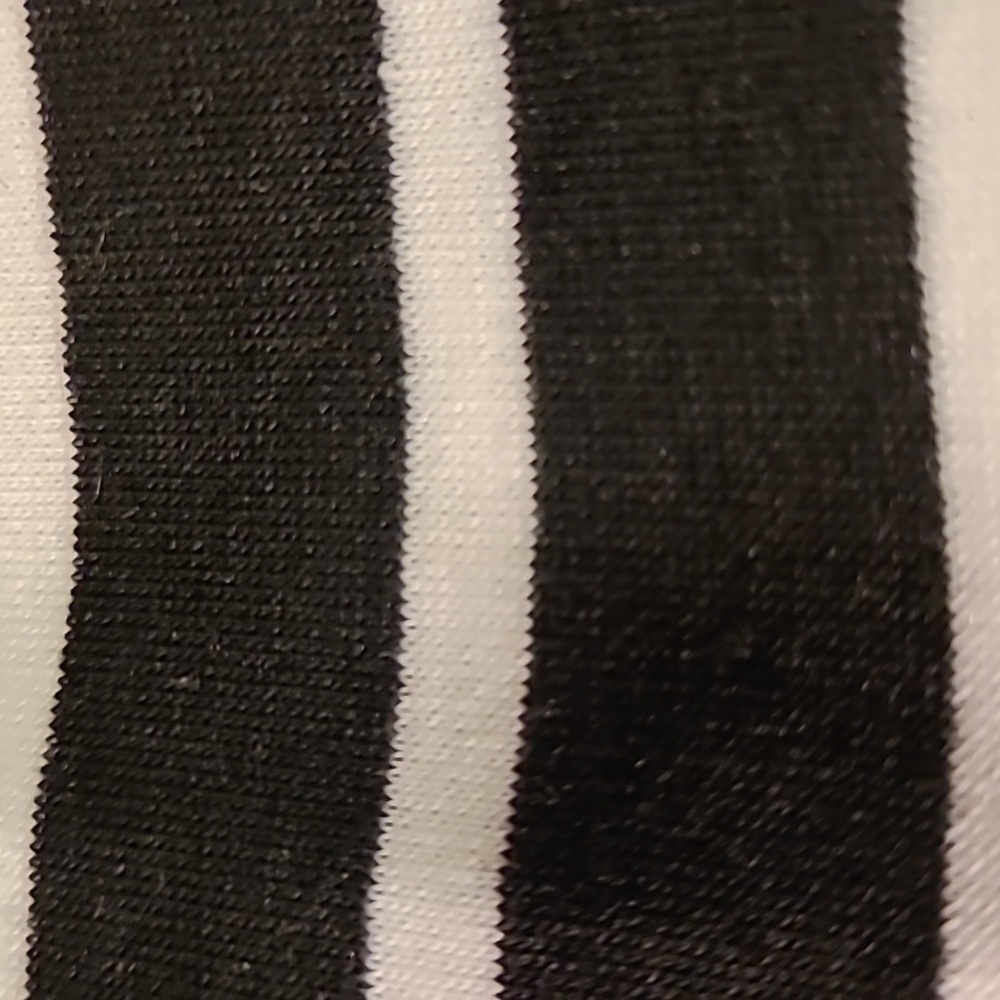 $5🧨 CO. WEAR Horizontal Striped Sweater Black & White - Picture 9 of 16